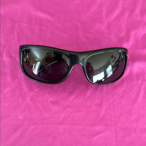 Hoven “gotty” polarized wrap Black Sunglasses pluss extra wrap pair - Picture 1 of 13